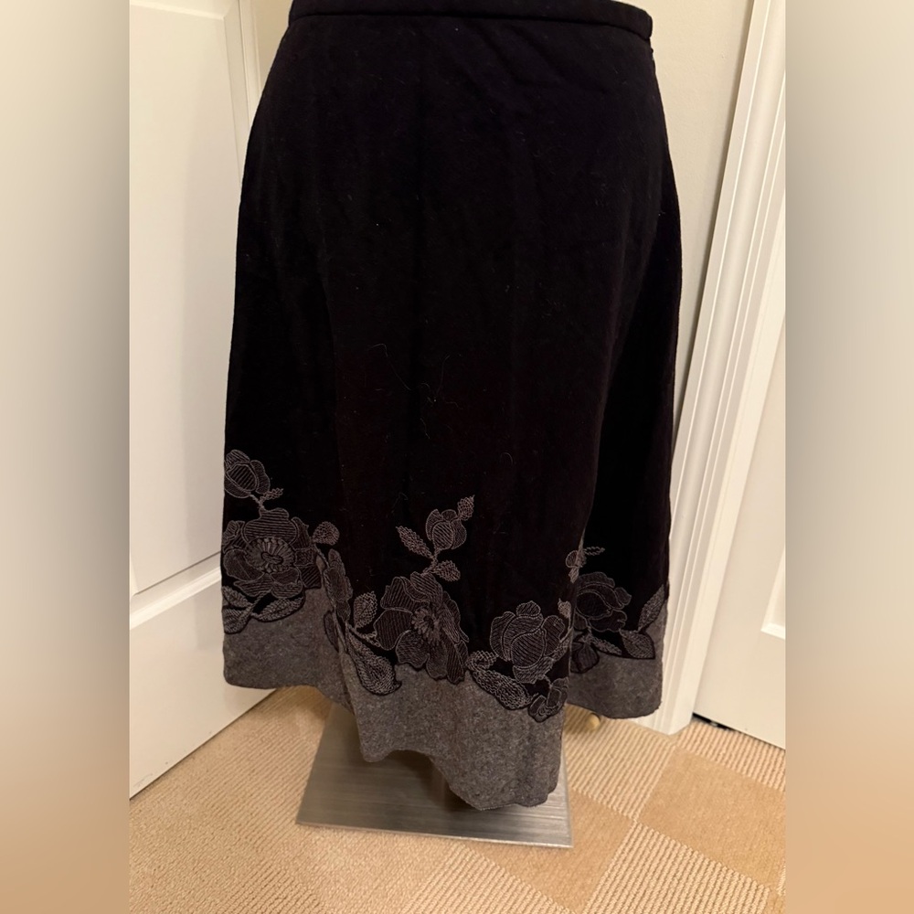 Ann Taylor Black skirt